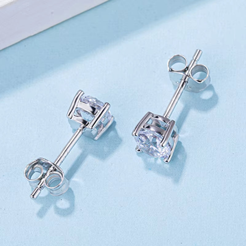 Round Cut S925 Sterling Moissanite Jewelry Set Four Claw Halo Elegant Gems Ear Stud Earring